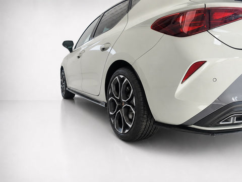 Extensiones de taloneras V.2 para Seat Leon Mk4 FR / Cupra Leon Mk1