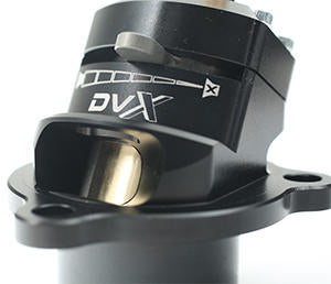 Válvula de alivio (diverter) ajustable de doble descarga para Ford Focus ST MK3 / RS MK2, Volvo C30 / S40 / V50 T5, Porsche 911 997 Turbo – GFB DVX T9654