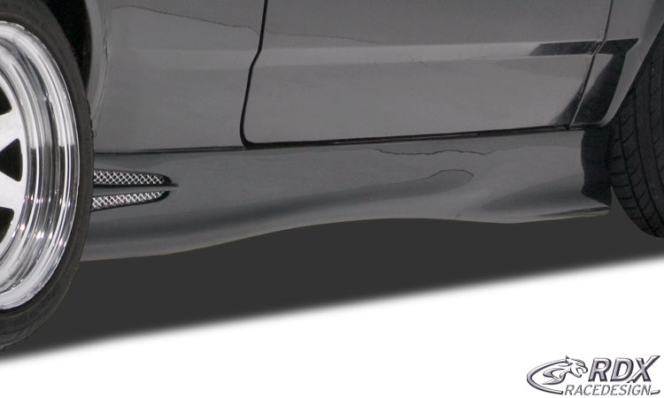 RDX GT4 side skirts for the VW Polo 3 86C2F – image 4 of 4