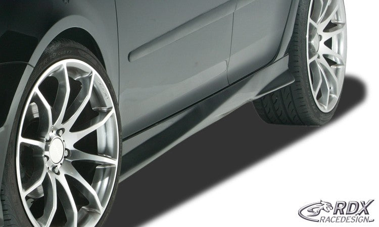 RDX Turbo side skirts for the VW Golf 5 – image 4 of 5