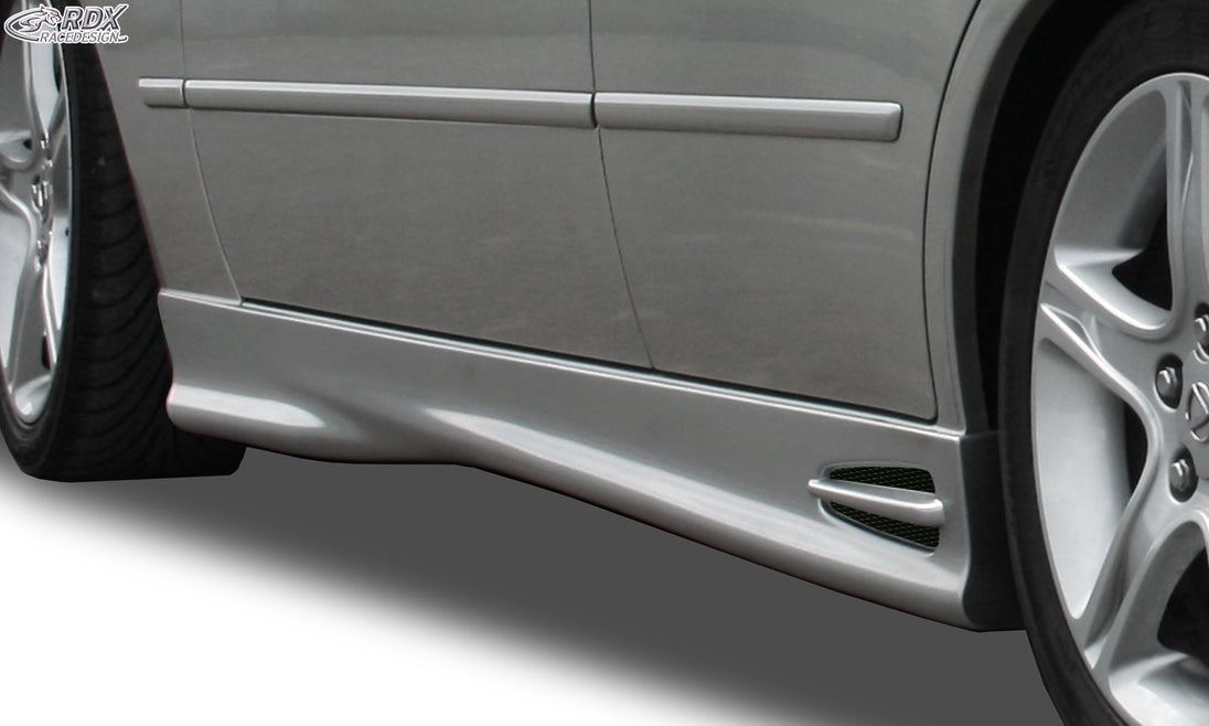 RDX GT4 side skirts for the Lexus IS XE1 – image 2 of 5