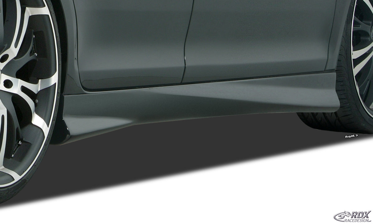 RDX side skirts for the Renault Megane 3 – image 1 of 3