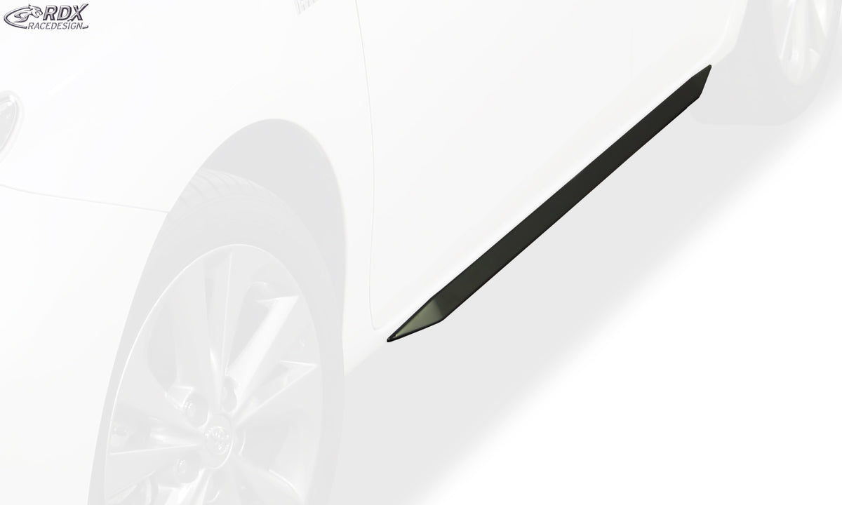 RDX Slim side skirts in gloss black for the Toyota Auris E180 (up to 2015) – image 2 of 3