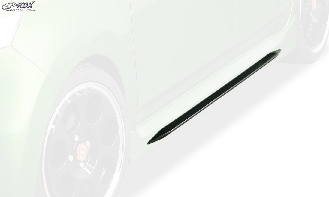 RDX Slim side skirts in gloss black for the Daihatsu Materia – image 2 of 4