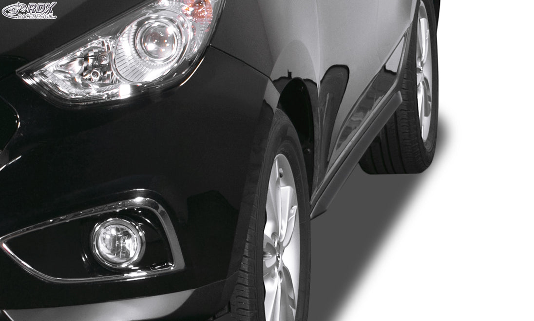 RDX Slim side skirts in gloss black for the Hyundai ix35 (2009–2016) – image 2 of 4