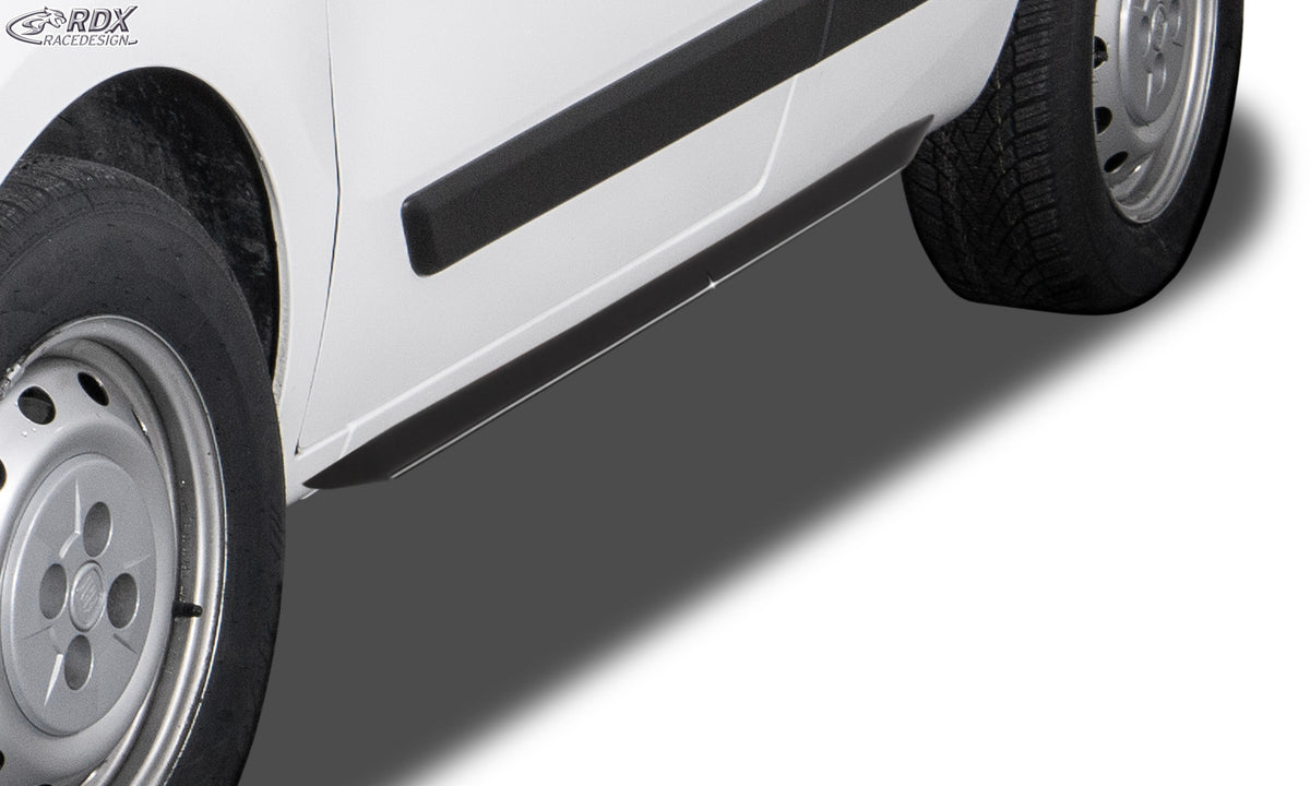 RDX Slim side skirts in gloss black for the Fiat Fiorino and Qubo 225 (2016–2024) – image 3 of 3