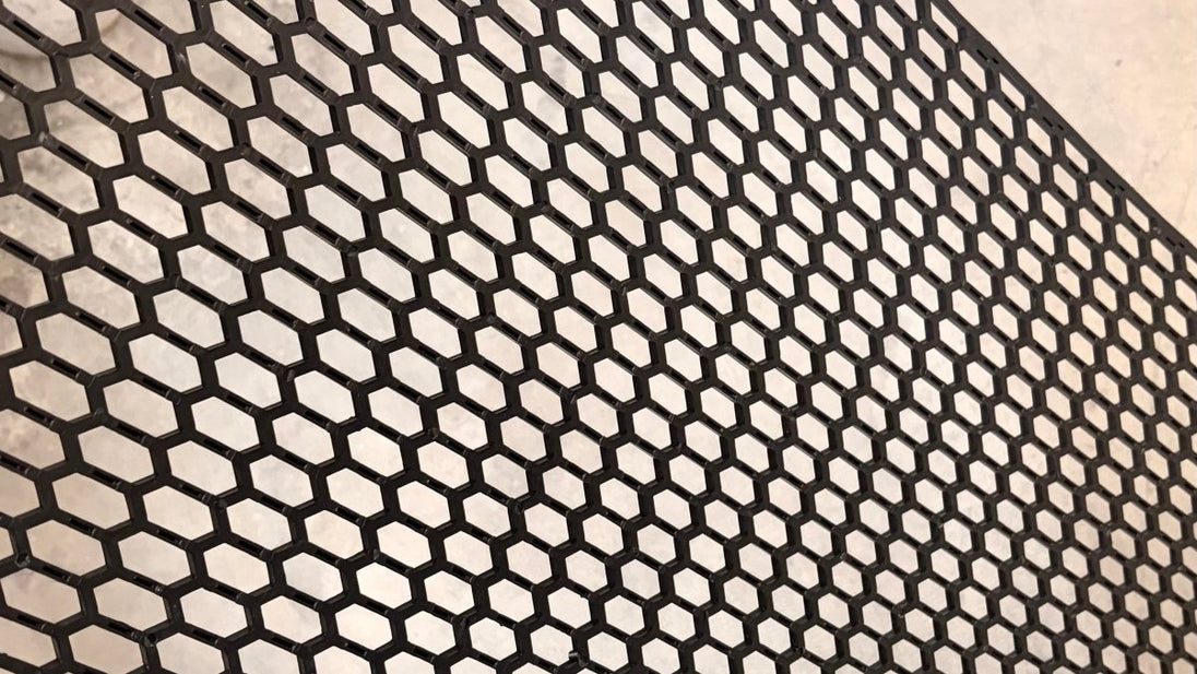 Application of Honeycomb Plastic Mesh - Para-Choques - Bruma Mágica - 