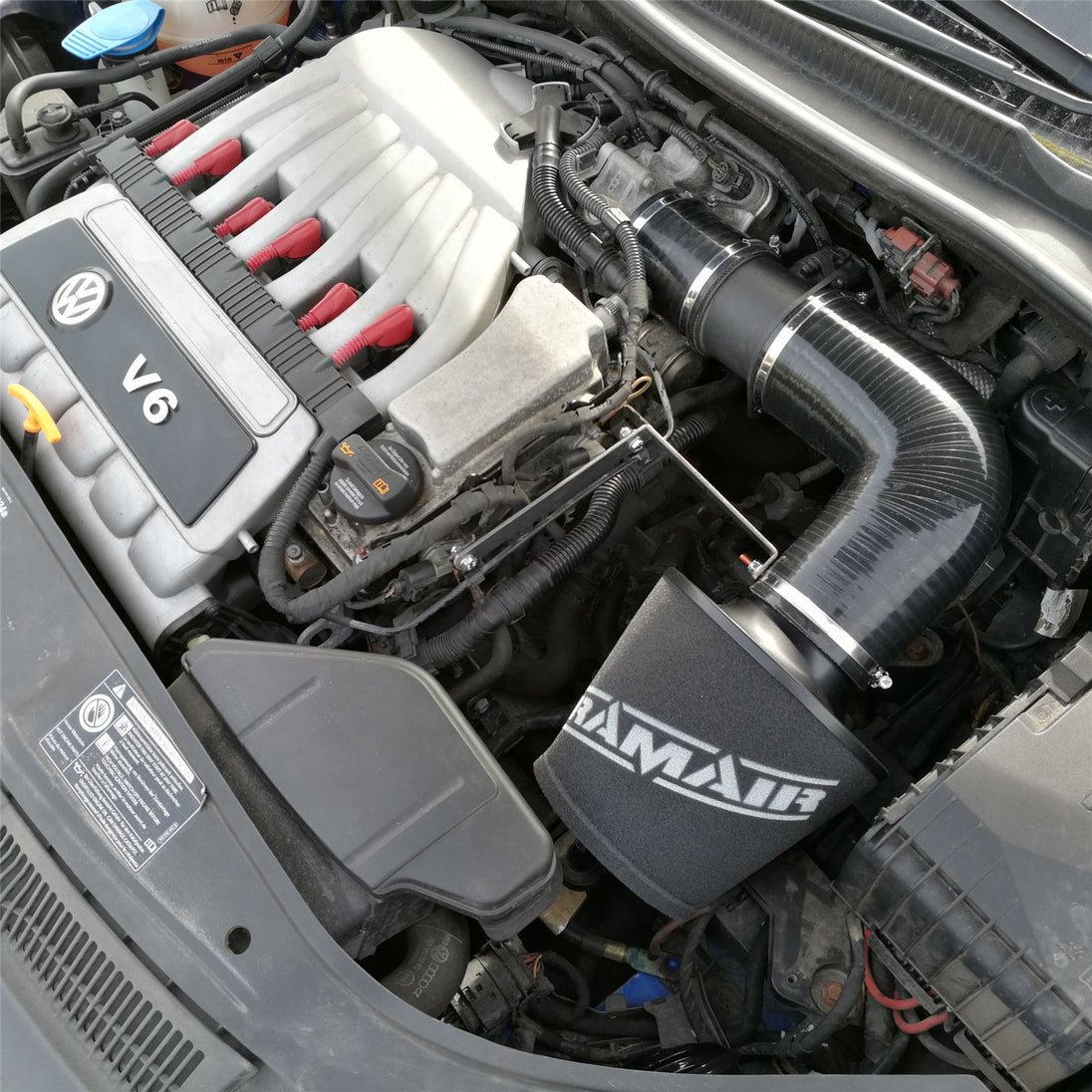 Intake Kit VW Golf 5 R32 3.2 V6, Audi A3 8P & VW Passat B6 3.2 – Ramair SR-232-BL Blue – image 2