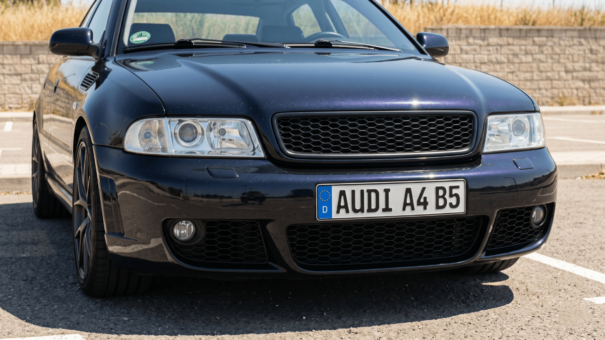 Front Bumper Audi A4 B5 8D RS4 Look 1994-2001 - Para-Choques - Componor - 0101051