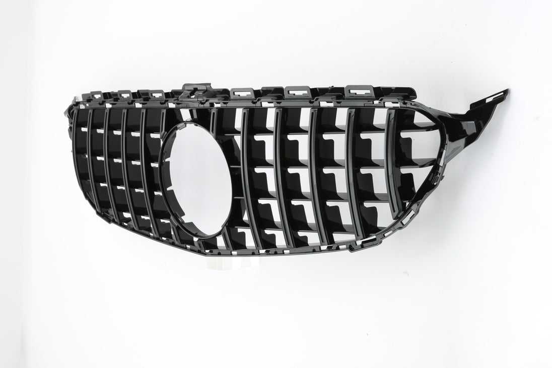 Grille Mercedes C-Class W205 / S205 / A205 / C205 Avantgarde / AMG Line (2014-2021) – Gloss Black – view 2