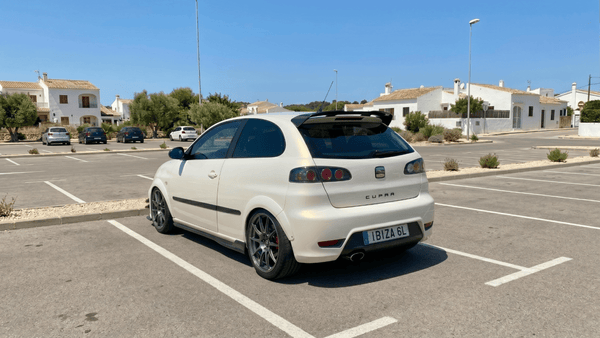Parachoques trasero Seat Cupra 6L